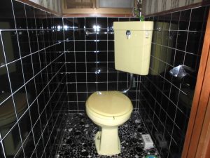 大阪府豊中市S様 トイレ取替工事前